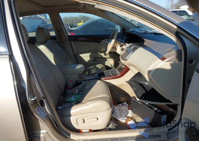 4T1BK36B98U309933: 44117943