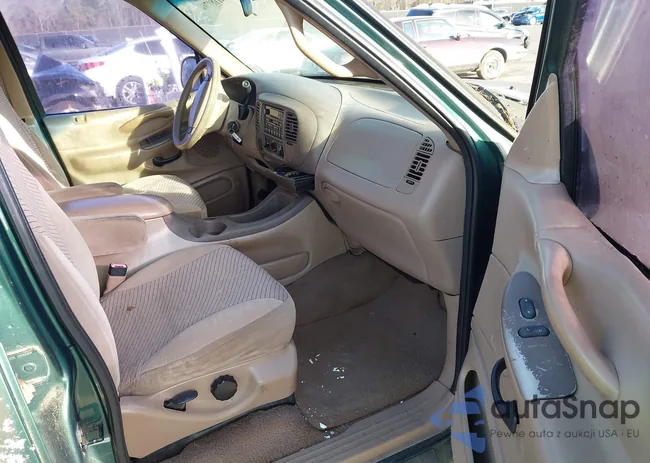 1FMRU17L8XLB52128: 44118076