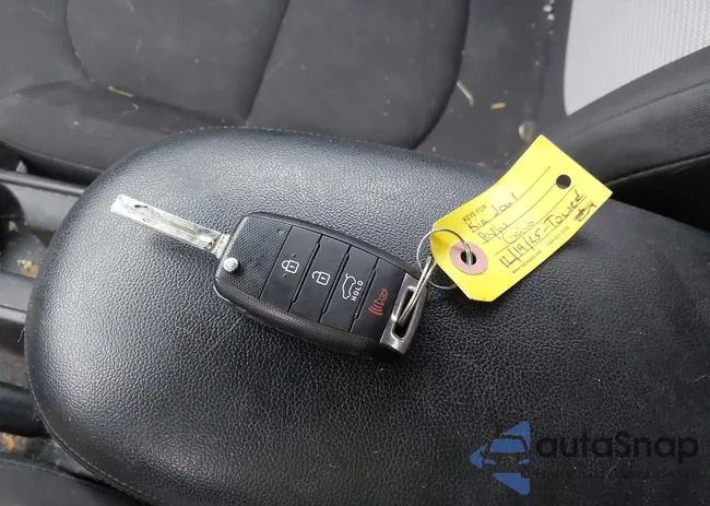 KNDJN2A27H7483992: 44117105