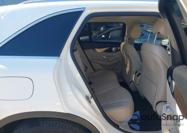 W1N0G5DB0LF776305: 44117129