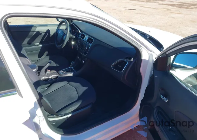 1C3CCBAB9EN141745: 44117246