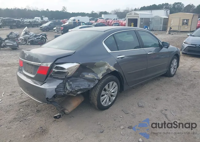 1HGCR2F75DA247437: 44117296