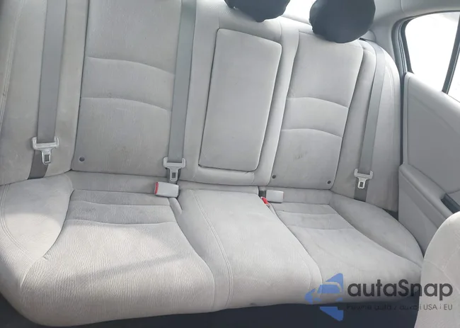 1HGCR2F75DA247437: 44117296