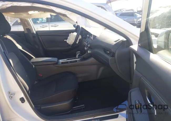 3N1AB8CV8RY293642: 44117396