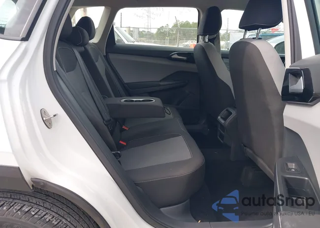 3VV5X7B29RM037083: 44117411