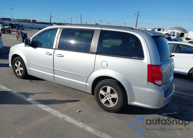 2C4RDGCG3CR378921: 44117429