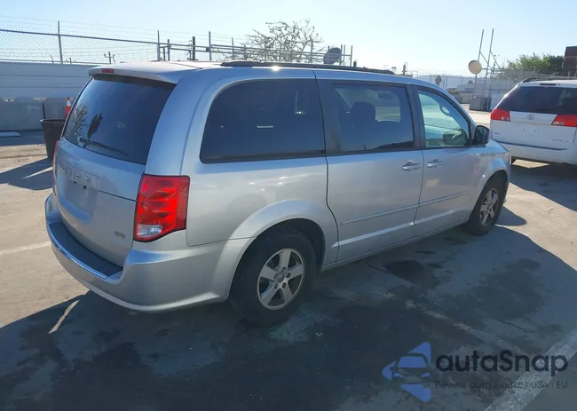 2C4RDGCG3CR378921: 44117429