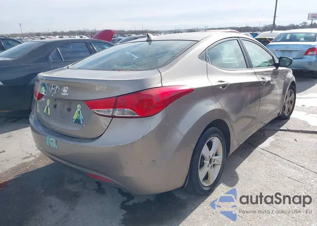 5NPDH4AE7DH319240: 44118561