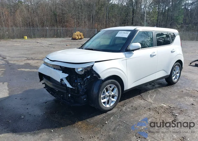 KNDJ23AU8S7948853: 44118600