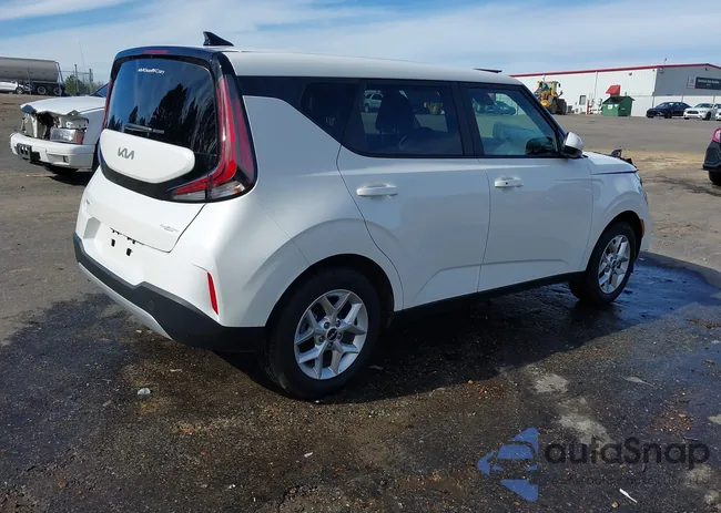 KNDJ23AU8S7948853: 44118600