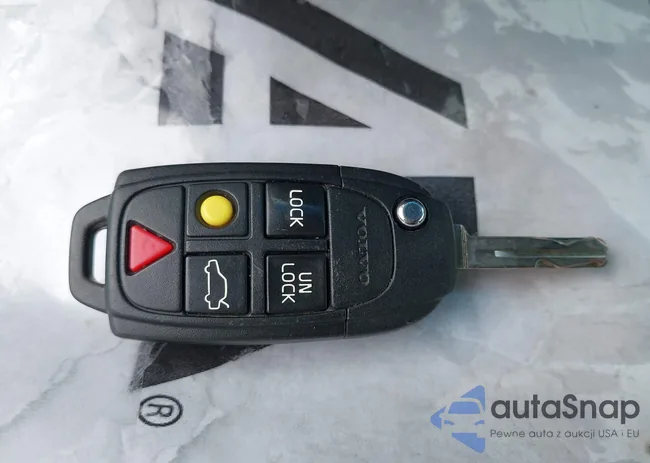 YV1RS592592740321: 44118718