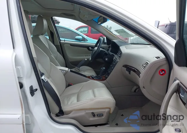 YV1RS592592740321: 44118718