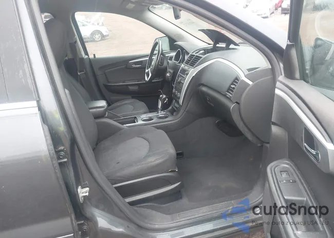 1GNKRGED1BJ207827: 44118737