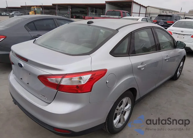 1FADP3F24DL189365: 44118832