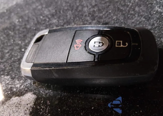 MAJ6S3GL8NC471766: 44118857