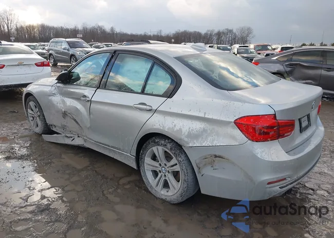 WBA8E9G57GNU28121: 44118908