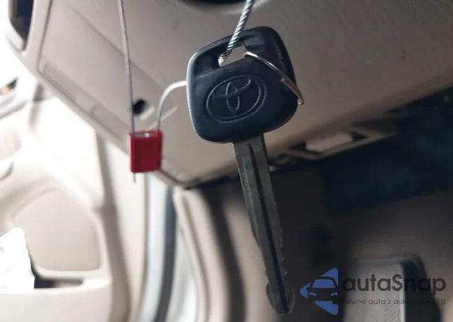 4T1BE32K04U367131: 44119069