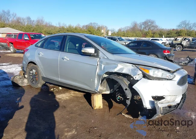 1FADP3F24FL292644: 44119097