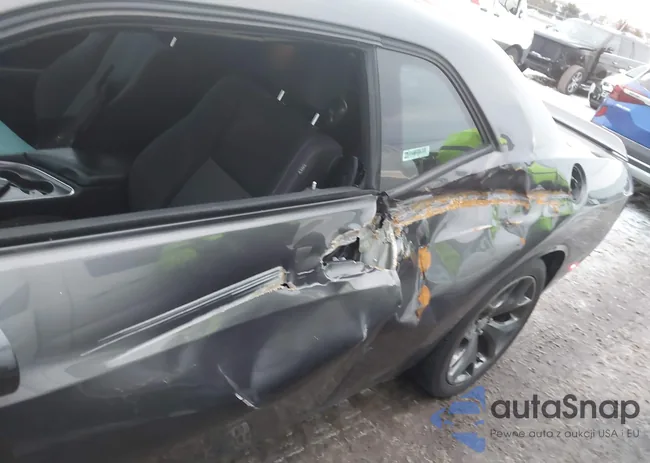 2C3CDZAT3FH706919: 44118119