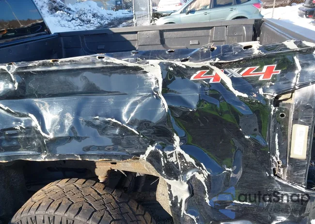 1GCVKREH2FZ326955: 44118244