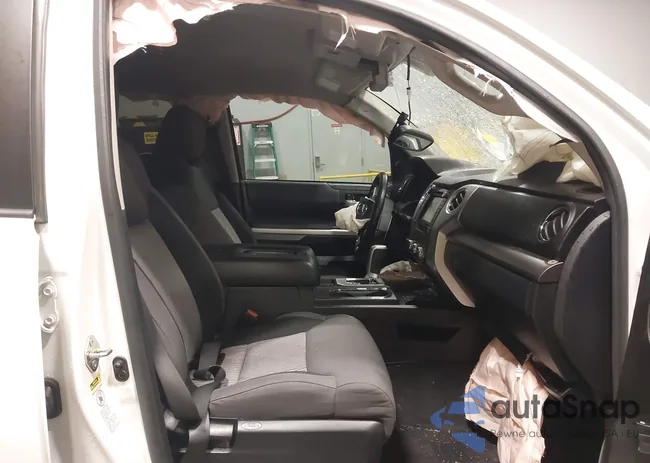 5TFDW5F18HX596989: 44118306