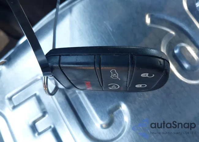 1C4RJEBG5GC320578: 44118367