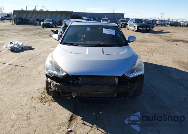 KMHTC6AD7DU117223: 44118489