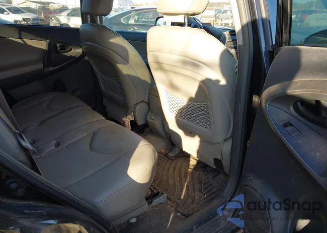 2T3BK31V99W003440: 44118492