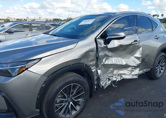 2T2HGCEZ0SC076281: 44119677