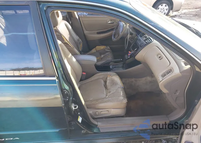 1HGCG16551A038435: 44119797