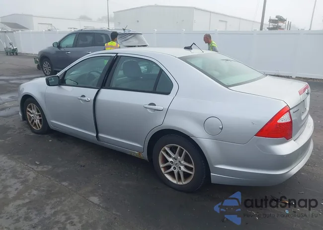 3FAHP0GA6CR184934: 44119810