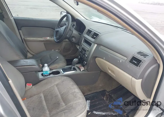 3FAHP0GA6CR184934: 44119810