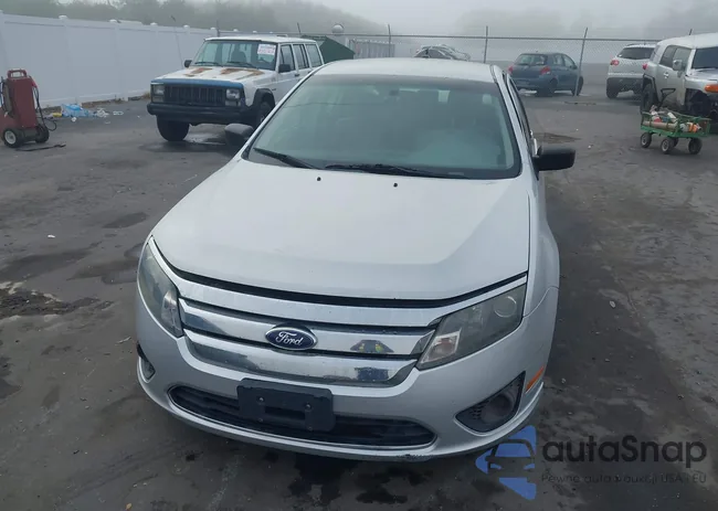 3FAHP0GA6CR184934: 44119810