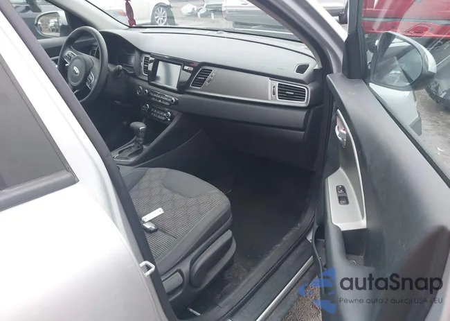 KNDCB3LC2K5302734: 44119967