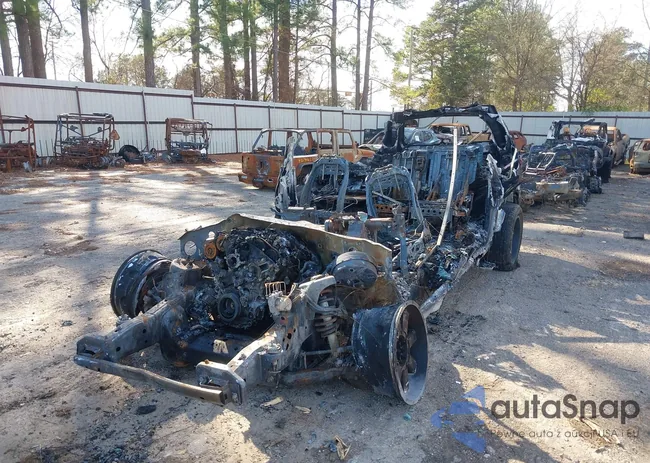 1FMJK1HT6KEA28762: 44120014