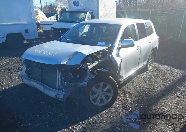 5TDBK3EHXDS218470: 44120042