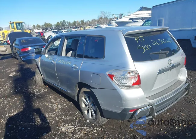 5TDBK3EHXDS218470: 44120042