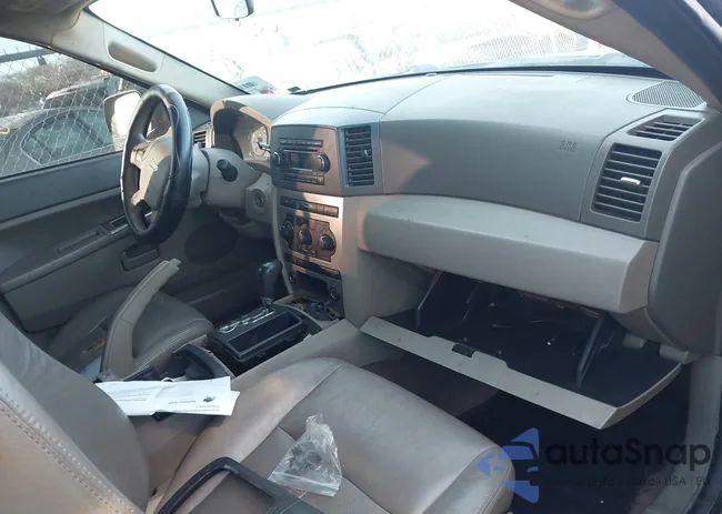 1J4GR48K26C320746: 44120057