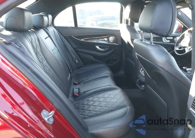 WDDZF4JB9HA270675: 44119111