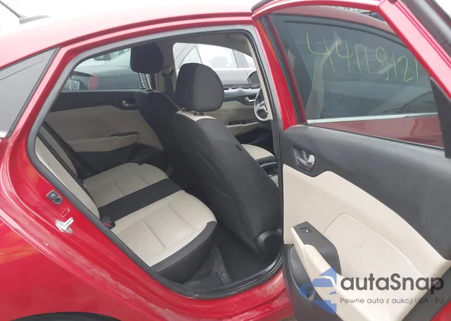 3KPC24A60LE121897: 44119121