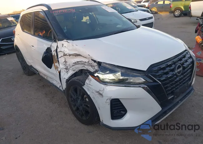 3N1CP5DV9PL470653: 44119234