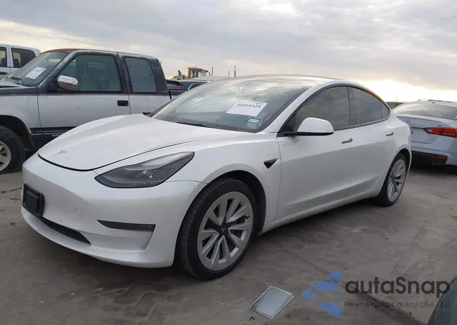 5YJ3E1EBXNF179798: 44119329