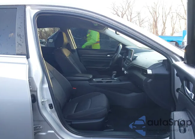 1N4BL4BV5LC210134: 44119370