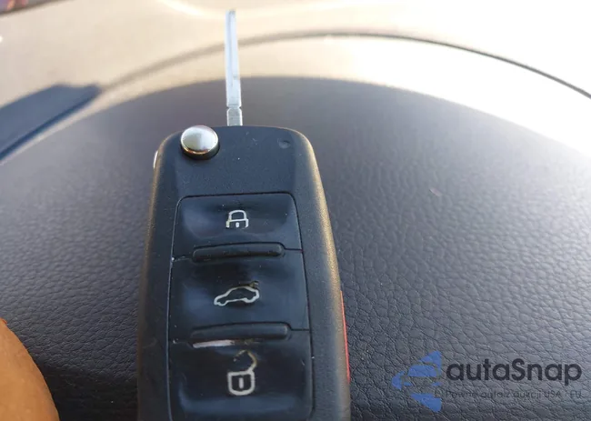 WVGAV7AX7BW000437: 44119393