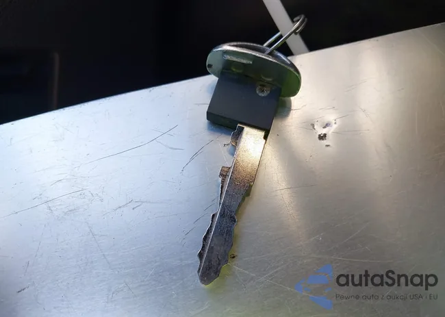 JM1BL1LP1D1737075: 44119429