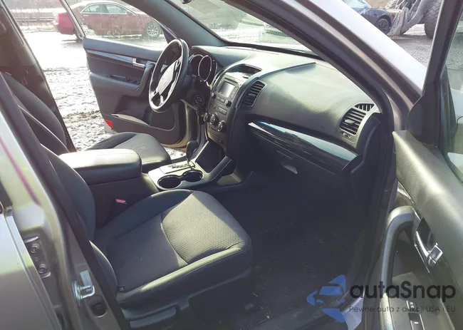 5XYKT3A68DG380595: 44120497