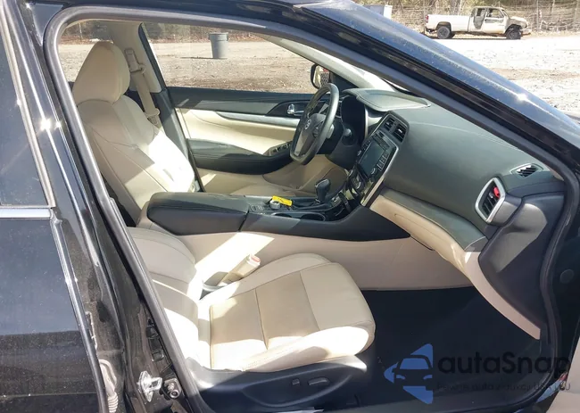 1N4AA6AP8JC389153: 44120555