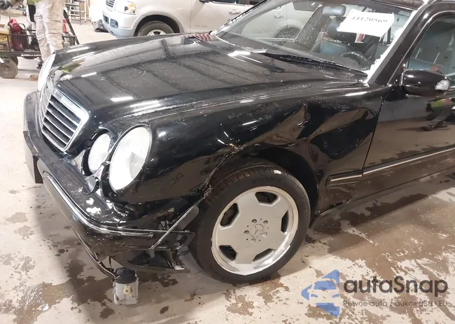 WDBJH82JX2X069370: 44120569