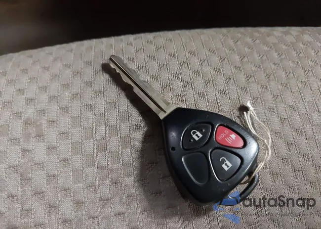 JTMBD33V976054605: 44120590