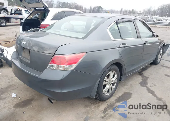 1HGCP2F46AA052938: 44120596